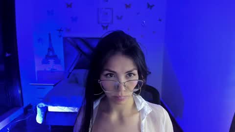 Aylin online show from December 2024 11:57:02 PM
