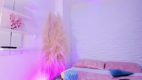 Snapshot of aylinlove_ chatting on June 2026 11:22:02 AM aylinlove_ online show from June 2026 11:22:02 AM
