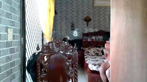 aymkyline online show from December 2025 02:10:02 AM