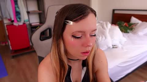 Ayra Lust online show from March 2026 01:40:02 PM