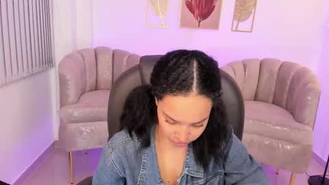 ayshel_cooperr online show from October 2025 04:11:01 AM