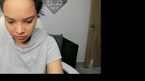 ayshel_cooperr online show from October 2025 04:02:02 AM