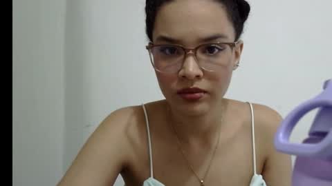 ayshel_cooperr online show from November 2025 09:02:02 PM