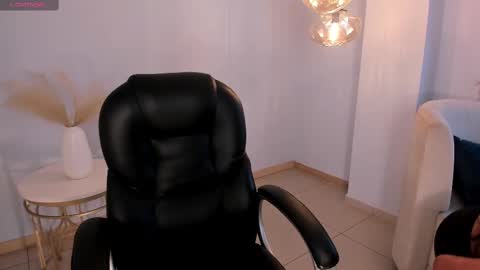 Snapshot of ayshelbrown chatting on September 2025 03:30:02 AM Ayshel online show from September 2025 03:30:02 AM