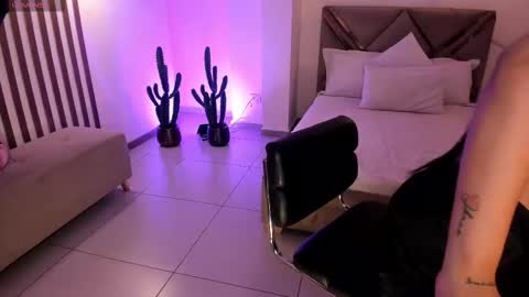 Ayshel online show from January 2026 03:20:02 AM