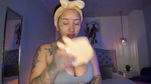 Snapshot of ayshell__ chatting on June 2026 04:43:02 AM Ayshell online show from June 2026 04:43:02 AM