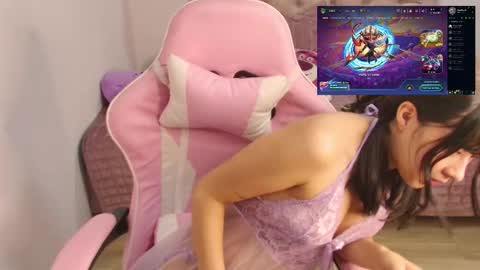   online show from October 2025 05:15:02 PM