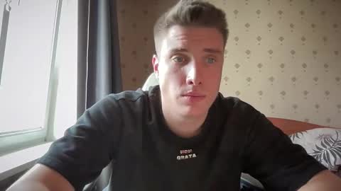 Snapshot of azazelmax chatting on October 2025 10:02:01 AM azazelmax online show from October 2025 10:02:01 AM