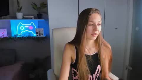 Sofia online show from January 2025 01:43:01 PM