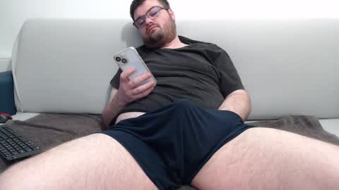 Azer online show from February 2025 09:58:01 AM