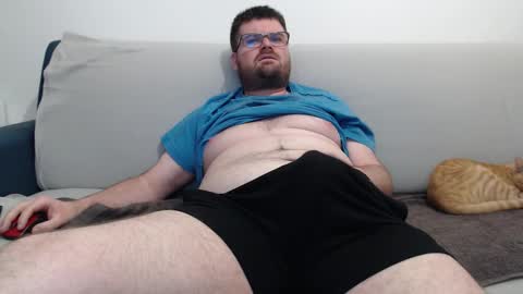 Azer online show from October 2025 09:50:01 PM