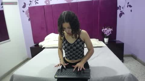 Azhuna  online show from September 2025 01:02:01 PM