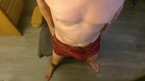 Snapshot of azmichael5 chatting on October 2025 11:20:02 AM Mike online show from October 2025 11:20:02 AM
