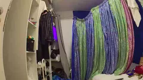 Azriel Munster Exhib online show from January 2026 11:08:01 PM