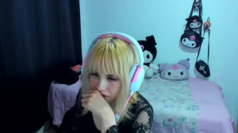 Azu Moure online show from October 2025 03:36:02 AM