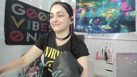 Snapshot of azucenaxxxgp chatting on December 2024 07:10:01 PM Azucena R online show from December 2024 07:10:01 PM