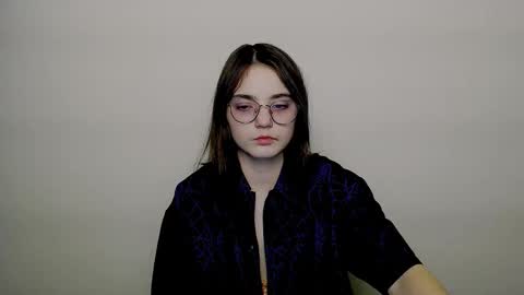 azumi_chan_ online show from January 2026 10:56:01 PM