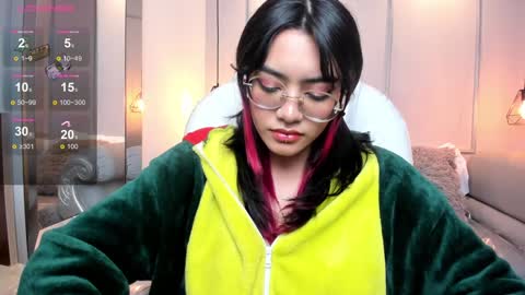 Azura online show from December 2024 11:07:02 PM