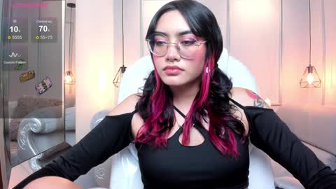 Azura online show from December 2024 08:14:02 PM