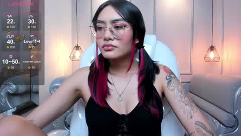 Azura online show from December 2024 07:21:02 PM