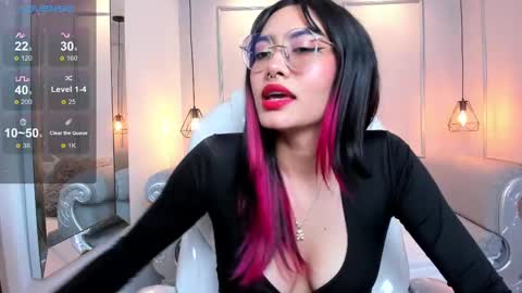 Azura online show from February 2025 01:40:01 AM