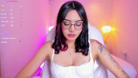 Azura online show from March 2026 07:35:01 PM