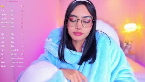 Azura online show from April 2026 01:42:02 AM