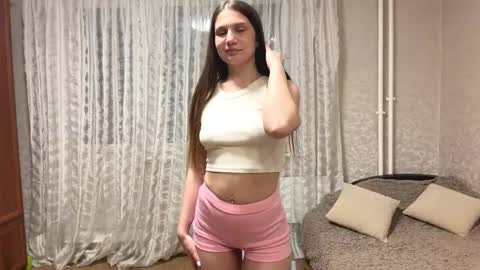 Stefania online show from April 2026 05:07:01 PM