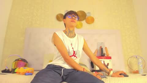 Snapshot of b3k_afrodict chatting on September 2025 07:36:02 PM Anny online show from September 2025 07:36:02 PM