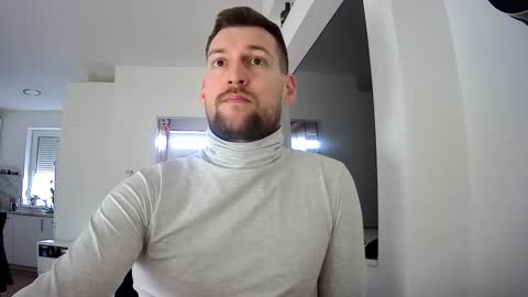 Snapshot of b_marco_ chatting on February 2025 01:03:01 PM b_marco_ online show from February 2025 01:03:01 PM