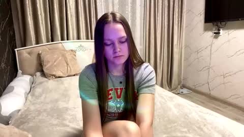 Anny Simpson online show from November 2025 01:10:02 PM