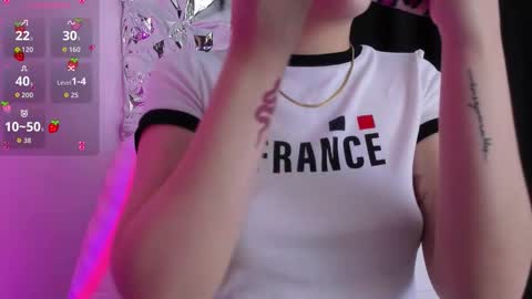 Queen B online show from January 2026 12:29:02 PM