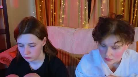 Sweety Eva online show from December 2025 04:48:01 PM