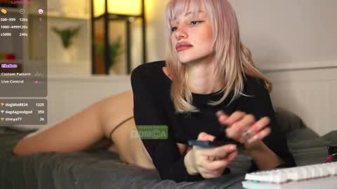 Hey  Im your angel Holly online show from February 2025 11:21:02 PM