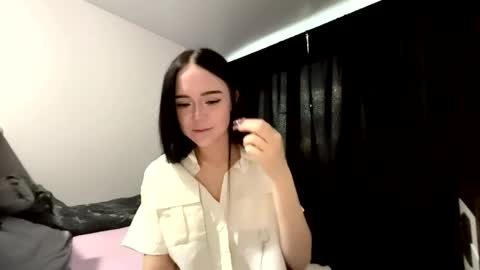 Adeline online show from April 2026 03:12:01 PM