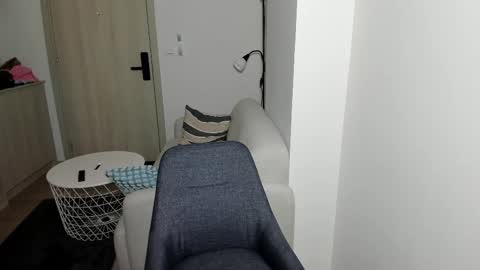 Call me baby  real name Eva   online show from February 2025 03:29:01 PM