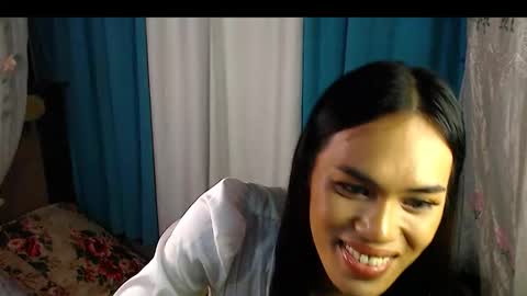 Nathalia online show from November 2025 05:33:02 PM