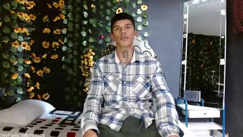 Snapshot of baby_gio chatting on January 2025 07:49:02 PM OF GxoXabs online show from January 2025 07:49:02 PM