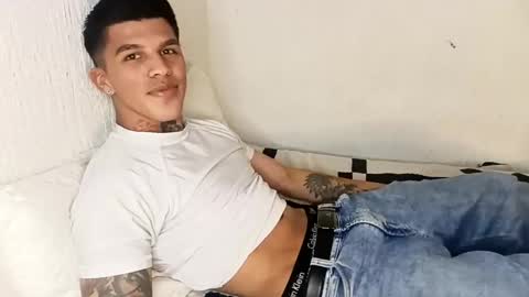 Snapshot of baby_gio chatting on February 2025 03:31:02 AM OF GxoXabs online show from February 2025 03:31:02 AM