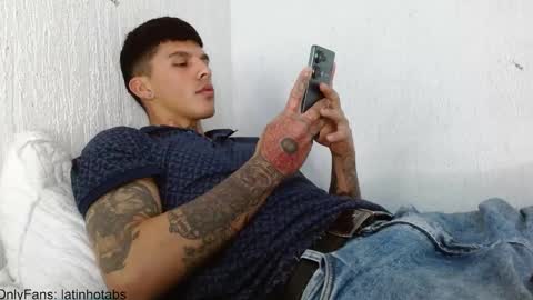 Snapshot of baby_gio chatting on March 2025 04:34:02 AM OF GxoXabs online show from March 2025 04:34:02 AM