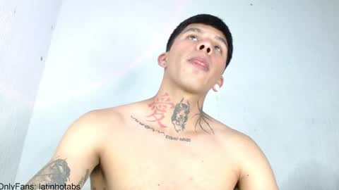 Snapshot of baby_gio chatting on March 2025 04:35:02 AM OF GxoXabs online show from March 2025 04:35:02 AM