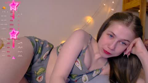 Snapshot of baby_girl_0001 chatting on January 2025 10:22:01 PM Kira online show from January 2025 10:22:01 PM