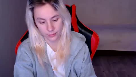 baby_kitte online show from December 2024 11:50:02 PM