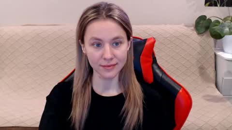 baby_kitte online show from February 2025 02:37:01 AM