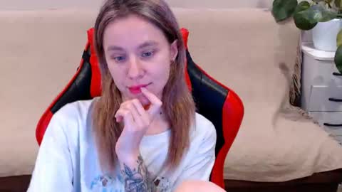 baby_kitte online show from February 2025 03:16:02 PM