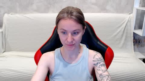 baby_kitte online show from September 2025 04:02:02 AM