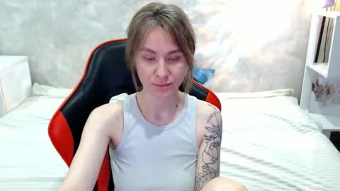 baby_kitte online show from September 2025 04:17:01 AM