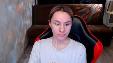 baby_kitte online show from November 2025 03:07:01 AM