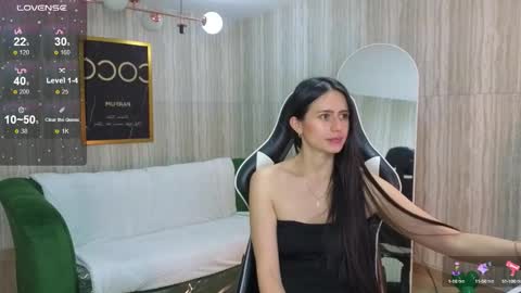 Bella online show from October 2025 07:22:01 PM