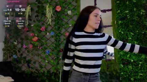 Baby Nico online show from October 2025 04:41:01 PM